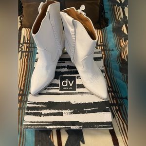 Dolce Vita Karyn Western Booties